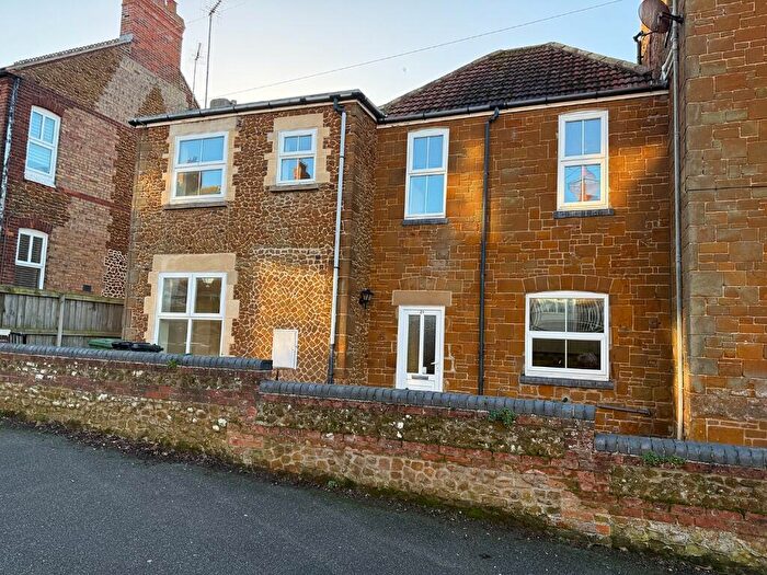 2 Bedroom Cottage For Sale In Austin Street, Hunstanton, Norfolk, PE36