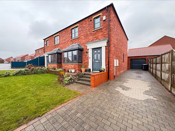 3 Bedroom Semi Detached House For Sale In Bee Orchid Way, Louth, LN11