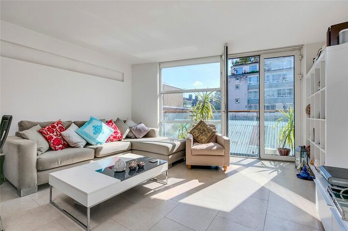 2 Bedroom Flat To Rent In Pear Tree Street, Clerkenwell, EC1V