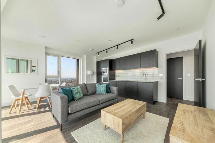 2 Bedroom Flat To Rent In Portal Way, London, W3