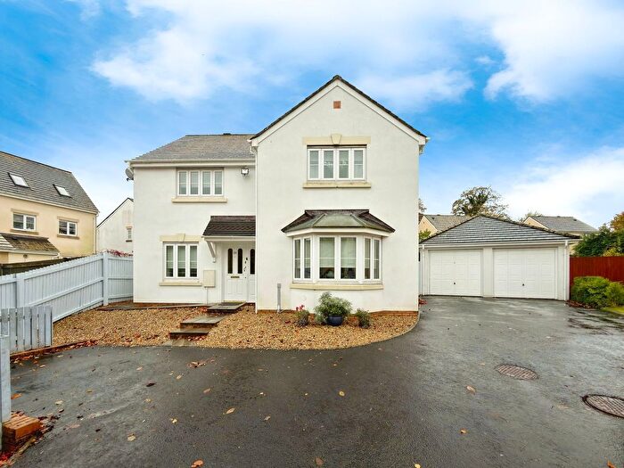 4 Bedroom Detached House For Sale In Parc Starling, Johnstown, SA31