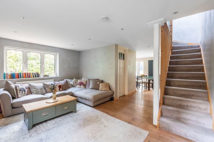 2 Bedroom Maisonette For Sale In Broadwater Down, Tunbridge Wells, TN2