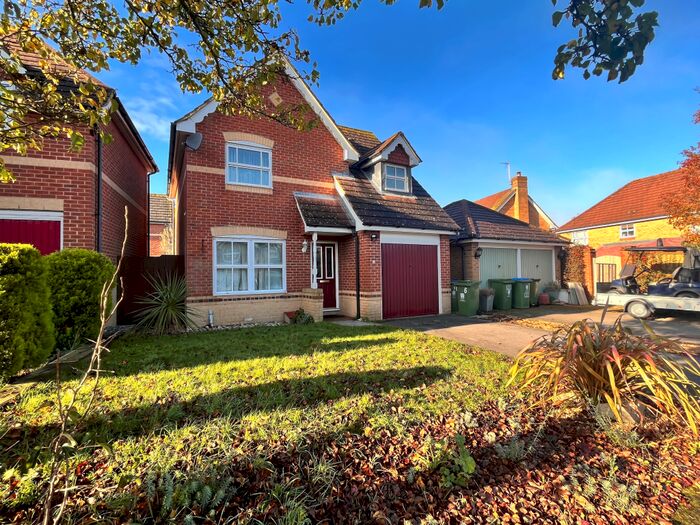 3 Bedroom Detached House To Rent In Valerian Avenue, Fareham, PO15