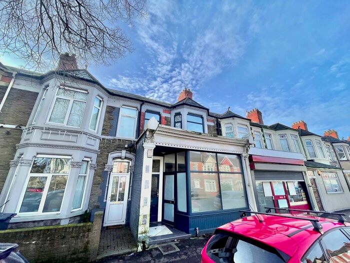 Studio To Rent In Corporation Road, Cardiff, CF11