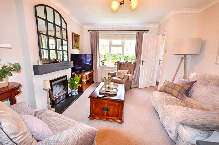 3 Bedroom Detached House For Sale In Cardigan Grove, Trentham, ST4