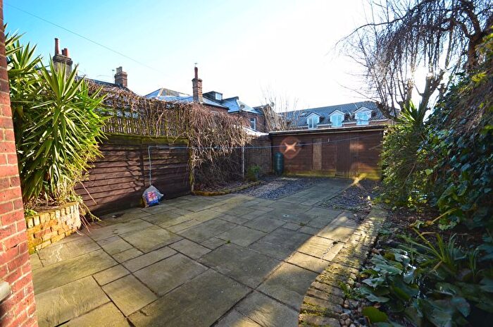 5 Bedroom Detached House To Rent In Borthwick Road, Boscombe, Bournemouth, BH1