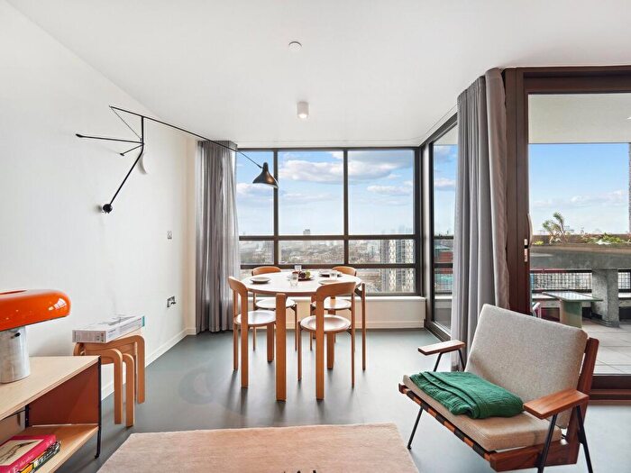 2 Bedroom Apartment To Rent In Balfron Tower, St. Leonards Road, E14