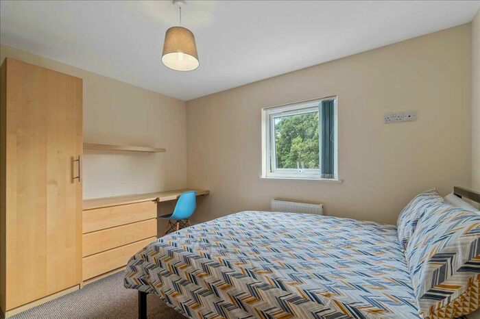 7 Bedroom Apartment To Rent In Houndiscombe Road, Plymouth, PL4
