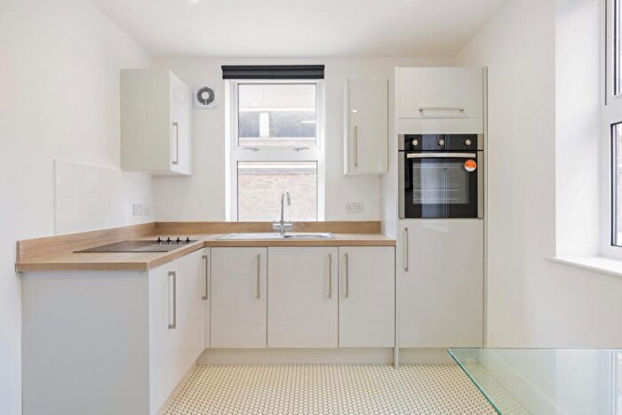 2 Bedroom Flat To Rent In Arden Street Stratford-upon-Avon, CV37