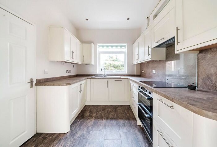 4 Bedroom Detached House To Rent In Lawrence Close, Charlton Kings, Cheltenham, GL52