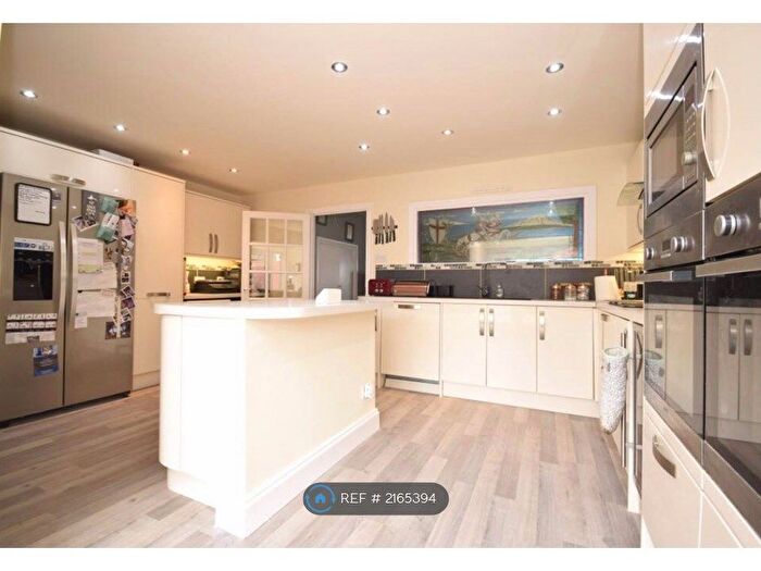 4 Bedroom Terraced House To Rent In Pomfrett Gardens, Bristol, BS14
