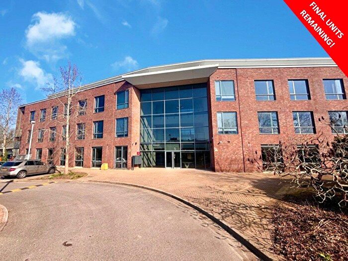 1 Bedroom Flat To Rent In Roop House, Fleet, Hampshire, GU51