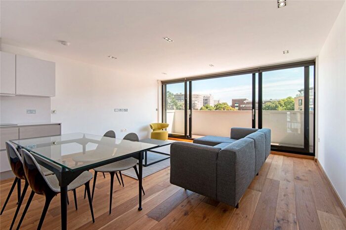 1 Bedroom Flat To Rent In Gifford Street, Kings Cross, N1