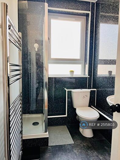 2 Bedroom Flat To Rent In Craigentinny Road, Edinburgh, EH7