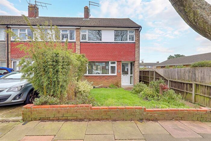 2 Bedroom End Of Terrace House For Sale In Brendon Road, Worthing, BN13