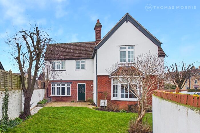 4 Bedroom Detached House For Sale In Rycroft Avenue, St. Neots, Cambridgeshire, PE19