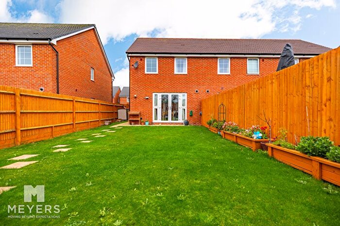 2 Bedroom End Terrace House For Sale In Tabitha Close, Hamworthy, BH15