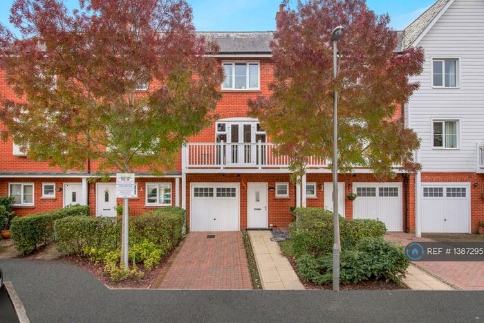 3 Bedroom Terraced House To Rent In Sierra Road, High Wycombe, HP11