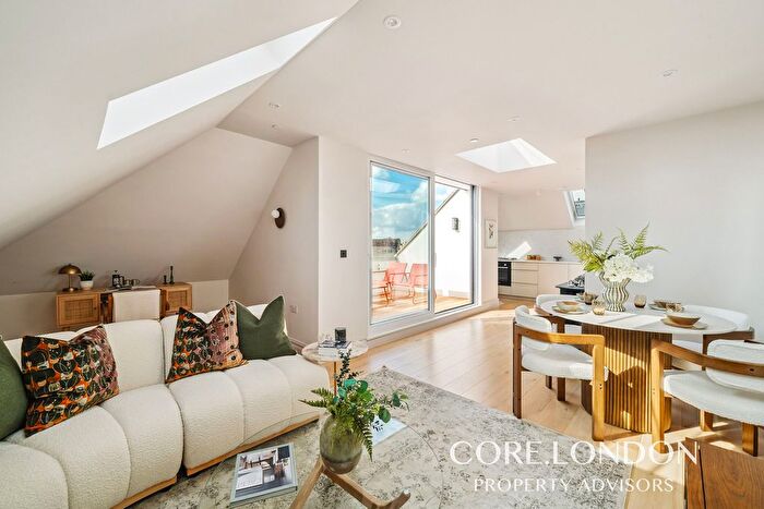 1 Bedroom Flat For Sale In Somerset Residences, Ealing, W13