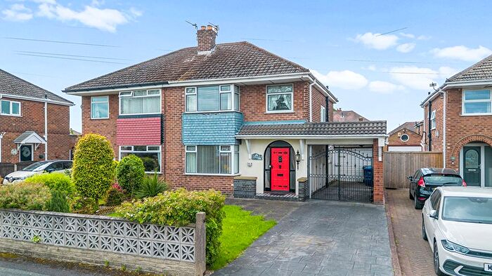 3 Bedroom Semi-detached House For Sale In Clive Avenue, Warrington, WA2