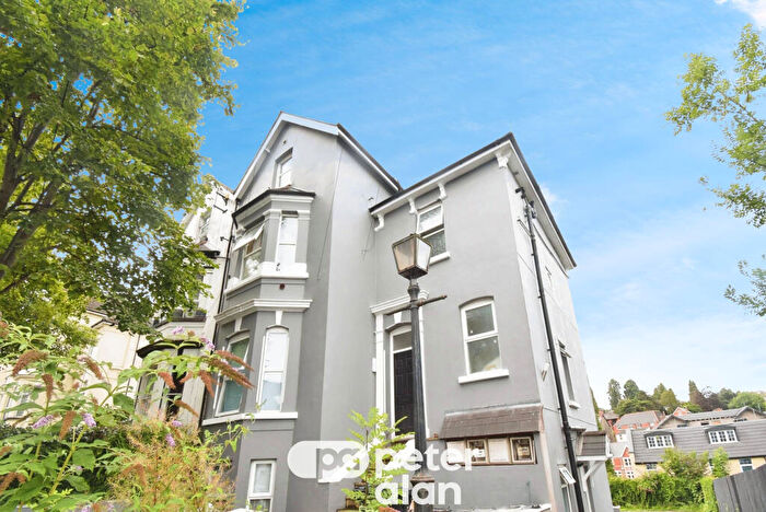 1 Bedroom Flat To Rent In Caerau Road, NP20