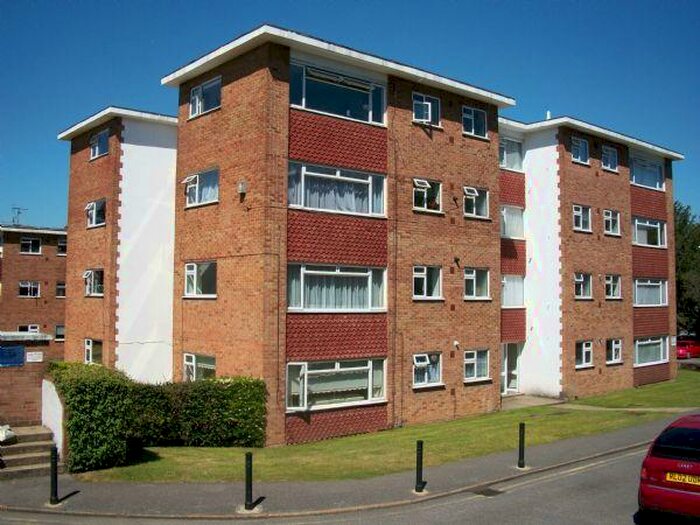 2 Bedroom Flat To Rent In Maldon Road, Wallington, SM6