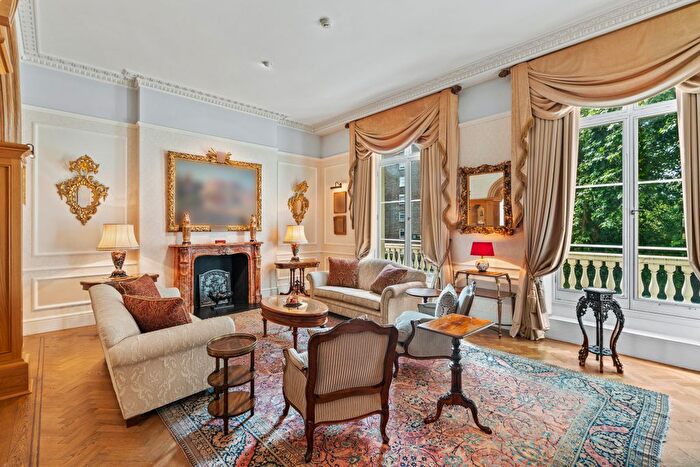 3 Bedroom Flat For Sale In Hyde Park Square, Hyde Park, London, W2