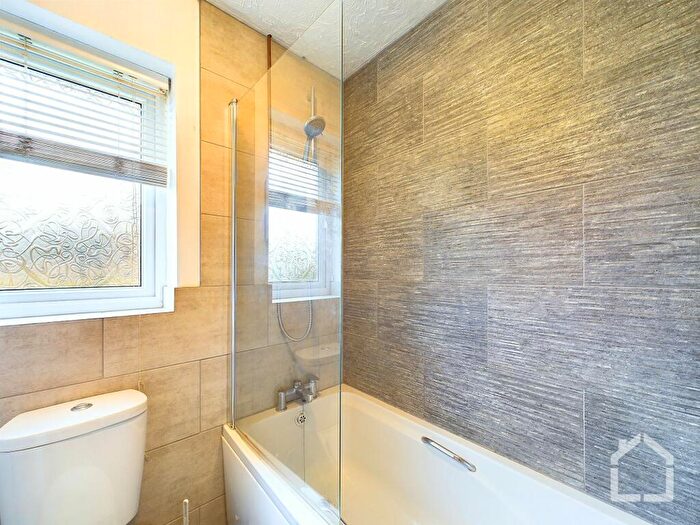 2 Bedroom End Of Terrace House To Rent In Sandown Court, Bletchley, MK3