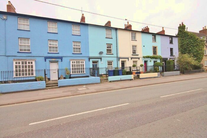 2 Bedroom Flat To Rent In Kings End, Bicester OX26