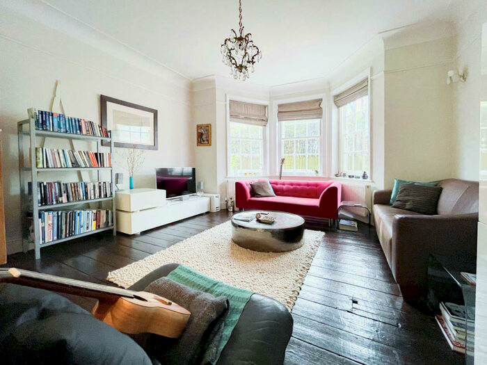 2 Bedroom Flat To Rent In Hazel Court, A East Dulwich Road, Dulwich, SE22