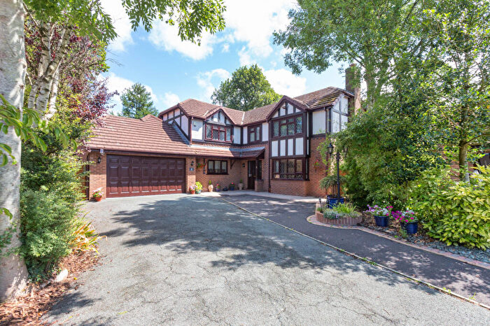 5 Bedroom Detached House For Sale In The Oaks, St Michaels, PR3