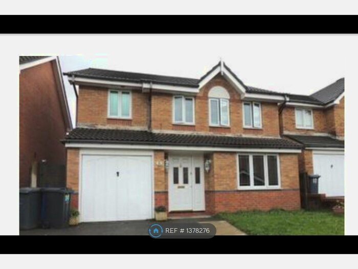 4 Bedroom Detached House To Rent In Elmwood Park, Stalybridge, SK15