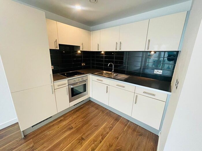 2 Bedroom Flat To Rent In Pink, Salford, Lancashire, M50