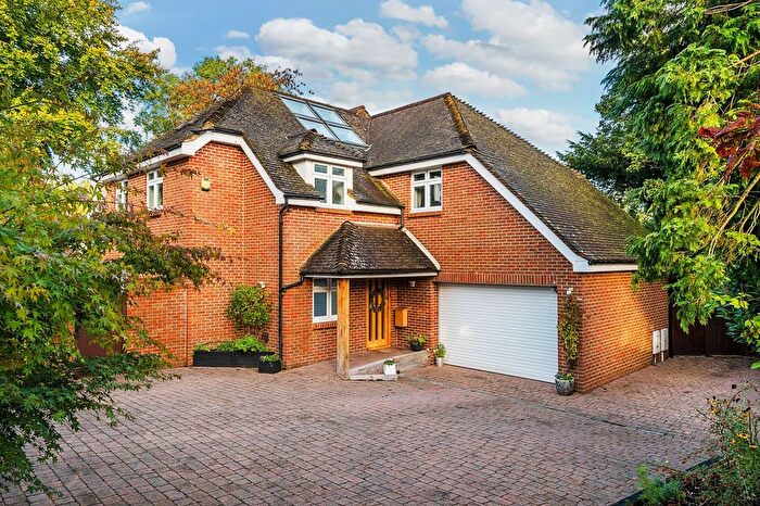 4 Bedroom Detached House For Sale In Beechdene, Tadworth, KT20
