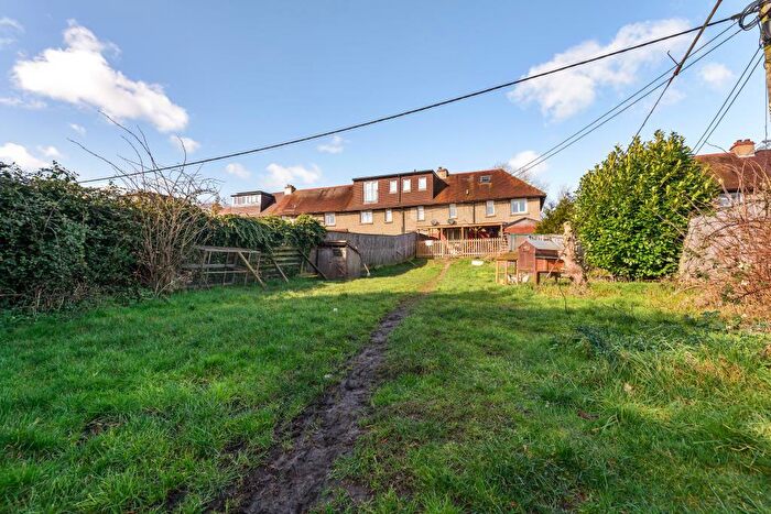 3 Bedroom End Of Terrace House For Sale In Bath Road, Woolhampton, RG7