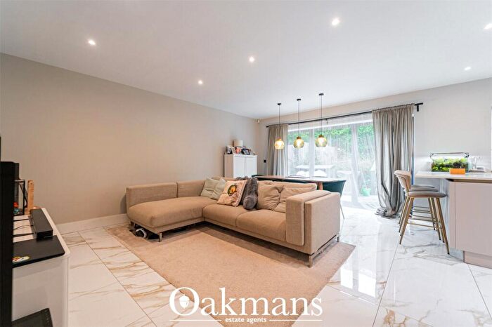 4 Bedroom Parking For Sale In War Lane, Birmingham, B17