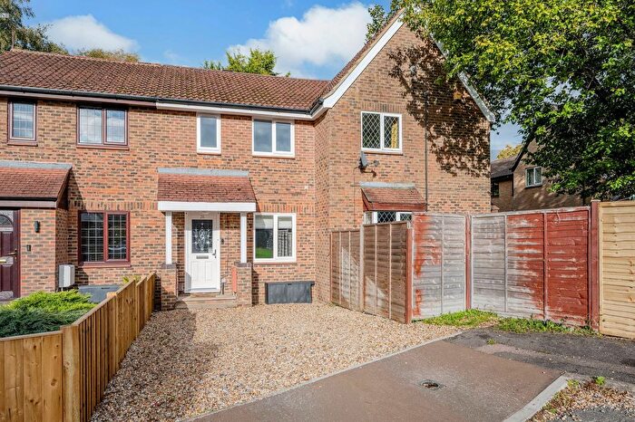 2 Bedroom Terraced House For Sale In Detling Road, Crawley, RH11