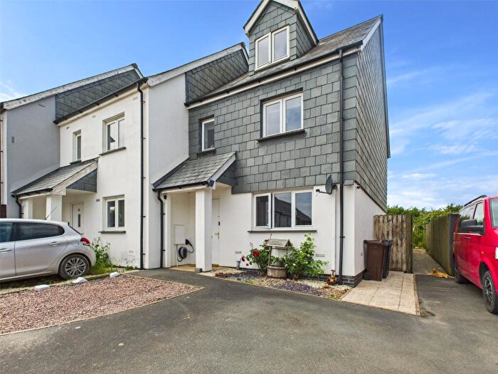 3 Bedroom End Of Terrace House For Sale In Whitstone, Holsworthy, EX22