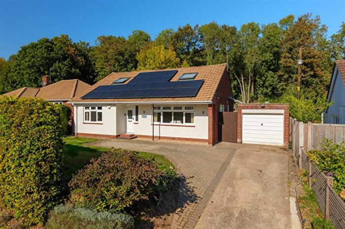 3 Bedroom Detached House For Sale In Hand Forth, School Lane, Bekesbourne, CT4