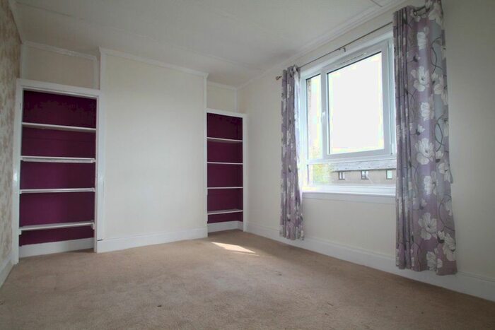 2 Bedroom Flat To Rent In Glenmoy Avenue, Dundee, DD3