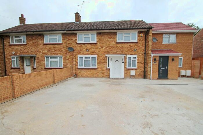 5 Bedroom Terraced House To Rent In Great Benty, West Drayton, UB7