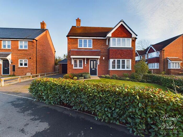 4 Bedroom Detached House For Sale In Welford Close, Steeple Claydon, MK18