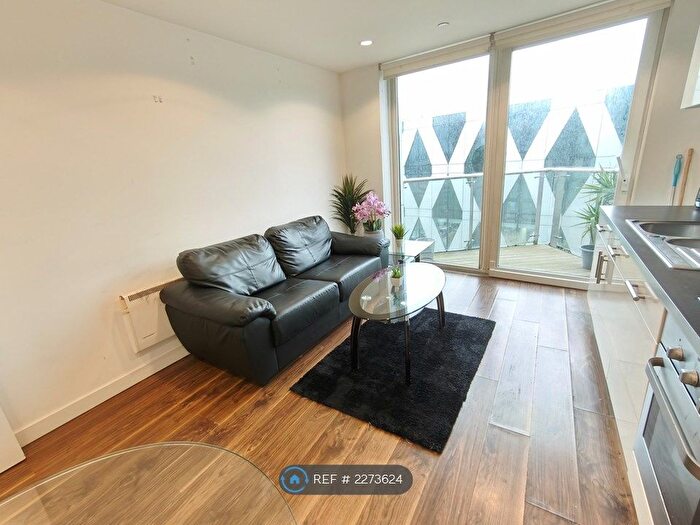 2 Bedroom Flat To Rent In Media City Uk, Media City Uk, Salford, M50