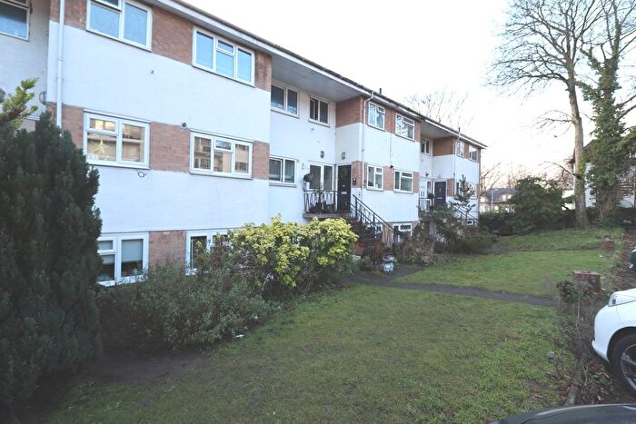 2 Bedroom Maisonette For Sale In Cedar Court, Totteridge Road, HP13