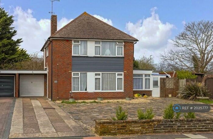 3 Bedroom Detached House To Rent In Cumberland Avenue, Goring-By-Sea, Worthing, BN12
