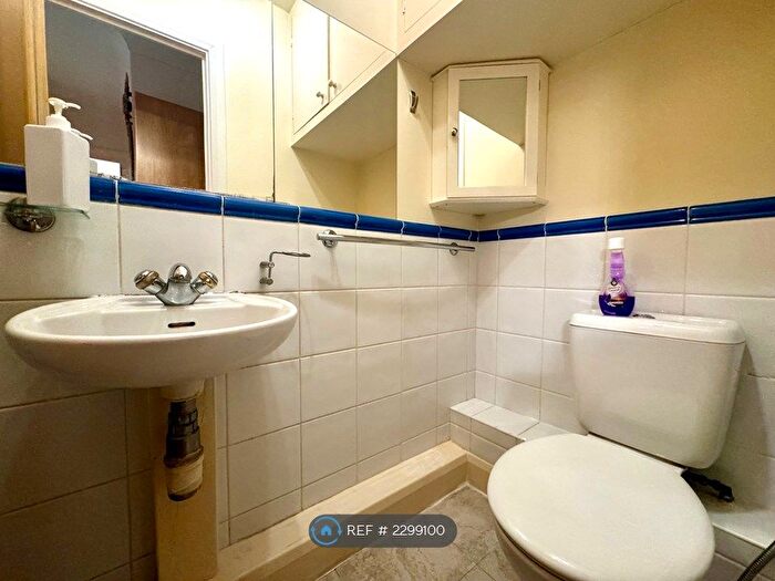 1 Bedroom Flat To Rent In Randolph Gardens, London, NW6