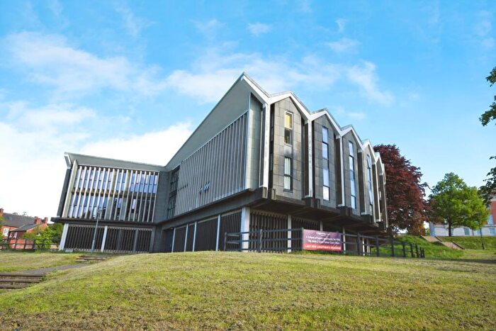 1 Bedroom Flat For Sale In West Bars, Chesterfield, Derbyshire, S40
