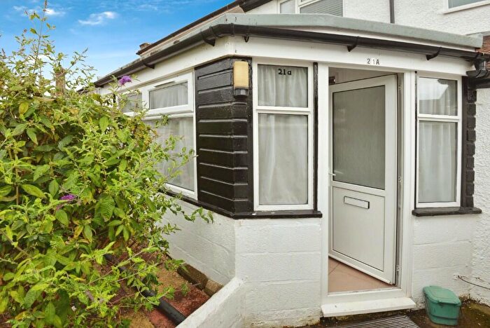 1 Bedroom Ground Maisonette To Rent In Gaisford Road, Oxford, Oxfordshire, OX4