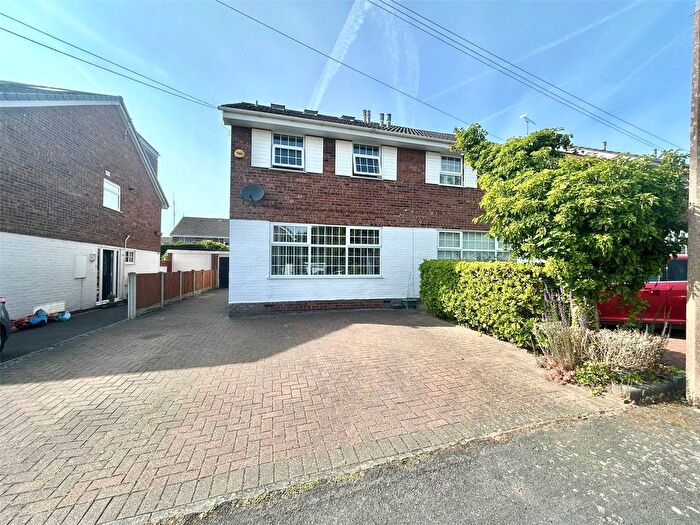 4 Bedroom Semi-Detached House For Sale In Winscombe Drive, Chester, Cheshire, CH3