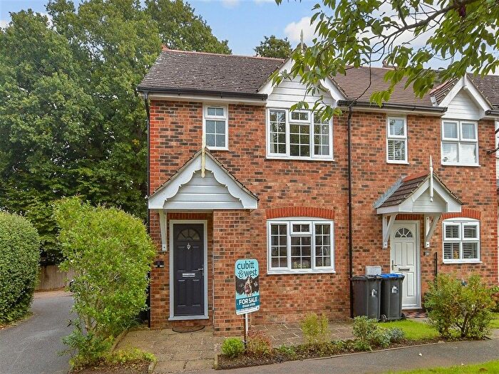 3 Bedroom End Terrace House For Sale In New England Road, Haywards Heath, West Sussex, RH16
